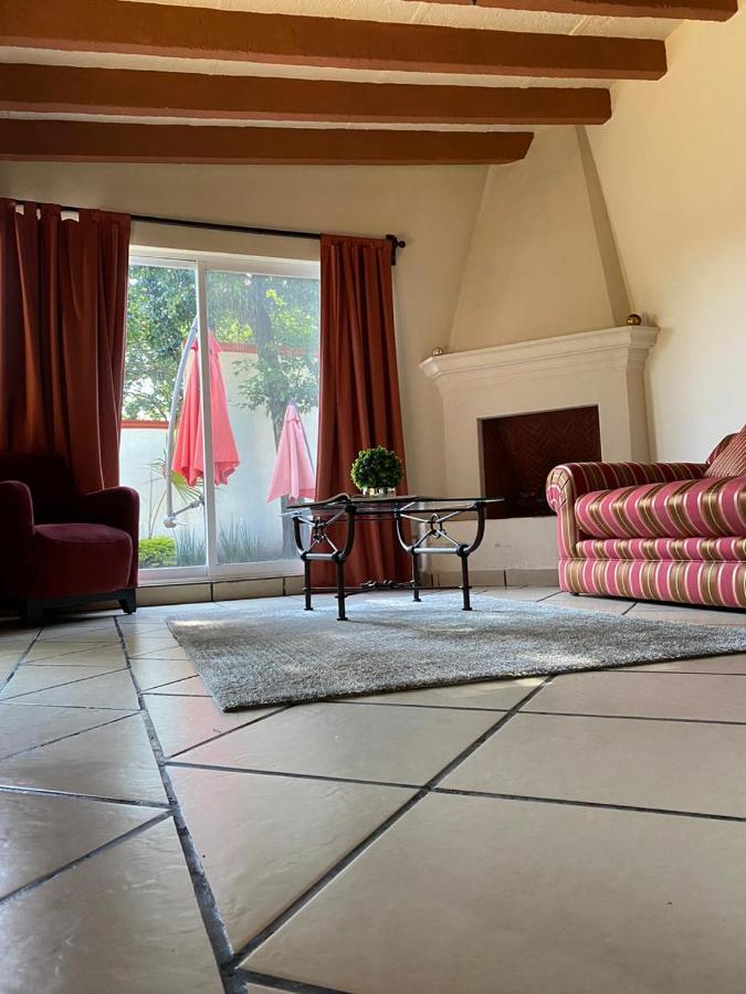 Casa Maria Emilia Hotel Cuernavaca Buitenkant foto